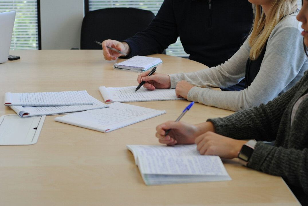 people answering questionnaire
